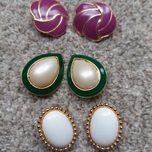 Gorgeous lot of vintage clip earrings